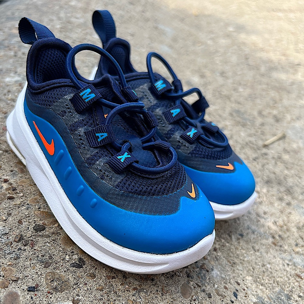 Toddler’s Nike Air Max